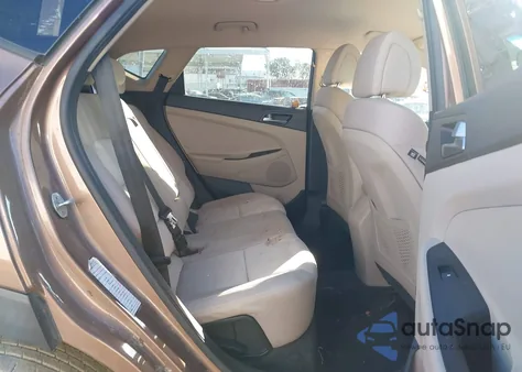 2017 Hyundai Tucson Se z USA, uszkodzony, nr VIN KM8J33A49HU256572